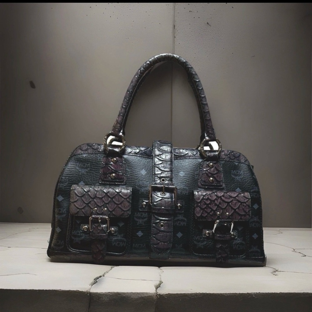 MCM ⭐️Limited Edition⭐️ Ultra Rare Python Duffle Bag